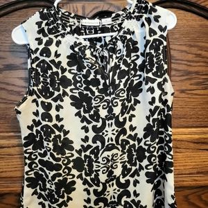 Sleeveless Blouse🌸